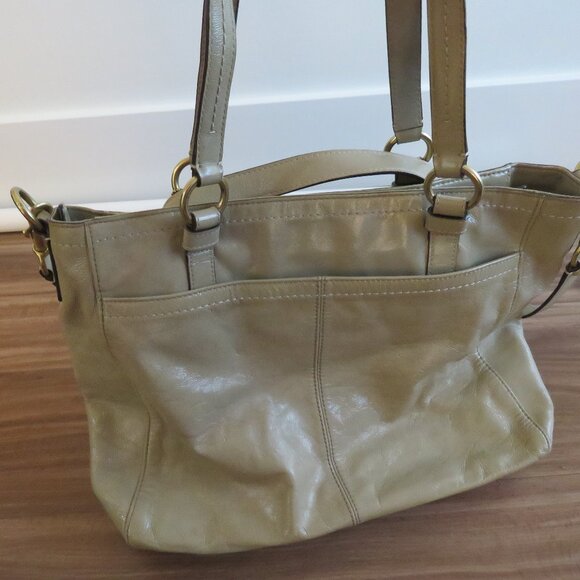 COACH Chelsea Taupe Tan Patent Leather Turnlock Shoulder Zip Up Tote Bag - Picture 13 of 15